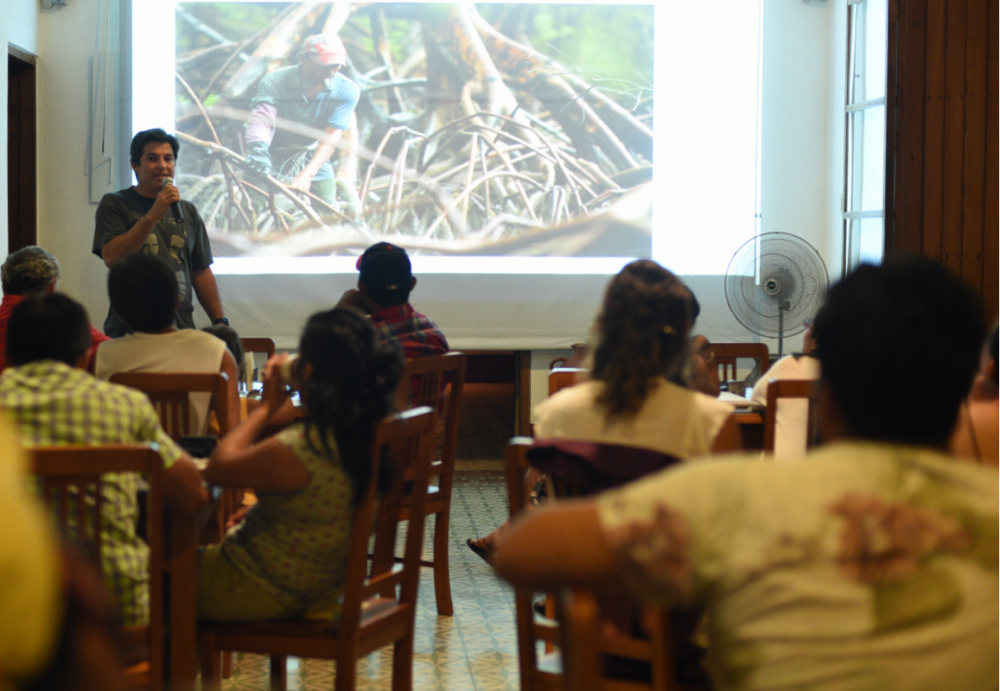 Biologist Rafael Rodríguez of Pronatura Veracruz speaking about the biodiversity conservation in mangrove ecosystem.